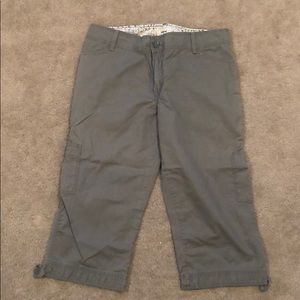 Levi’s Green Cargo Capris